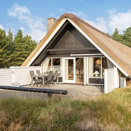 Gerdis - 1-6km From The Sea By Interhome *